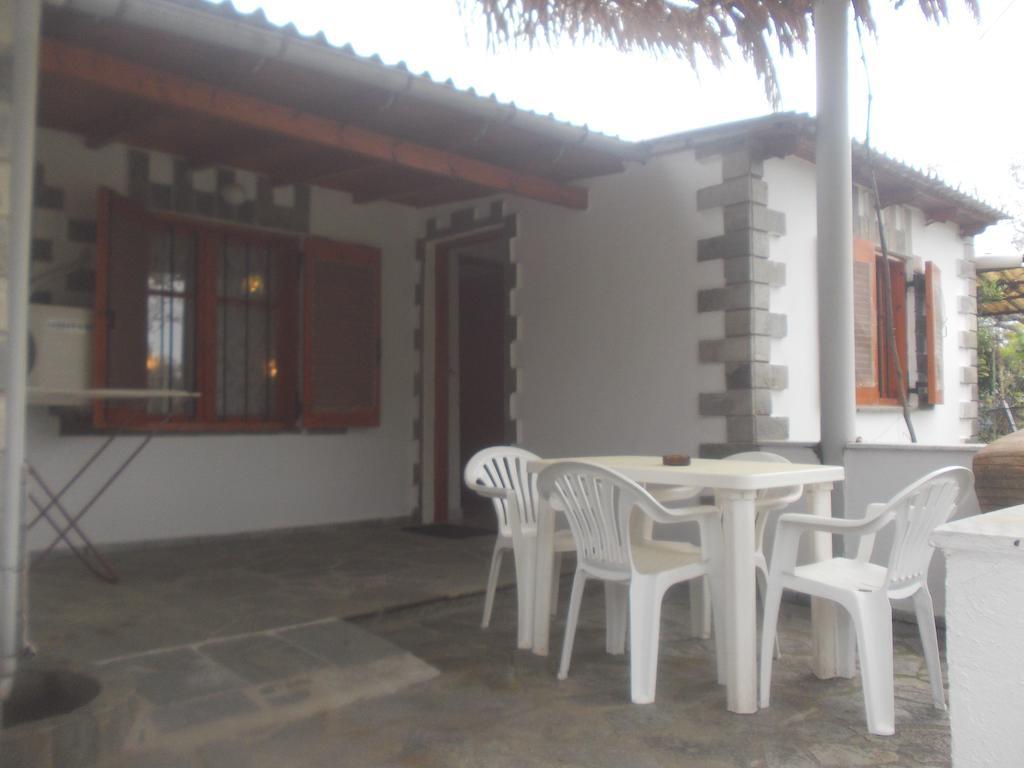 Villa Karapataki Σκάλα Ραχωνίου Δωμάτιο φωτογραφία